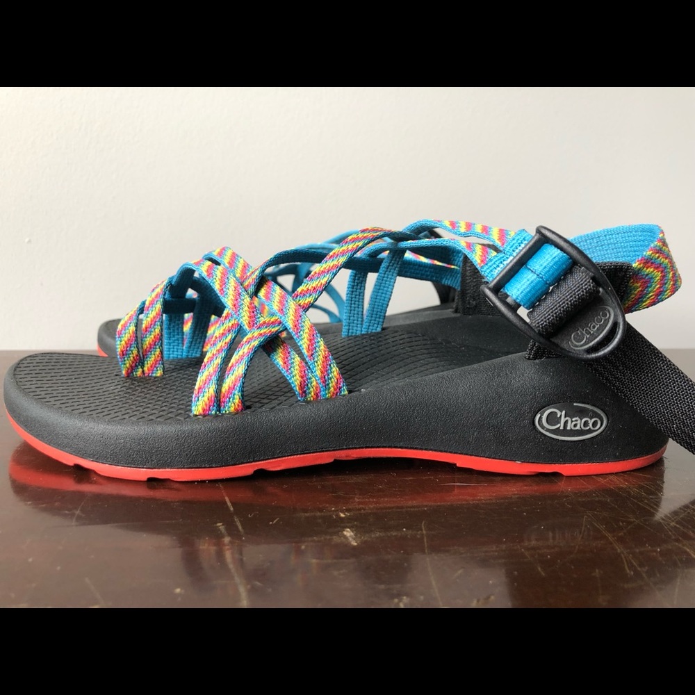Size 8 rainbow double strap Chaco sandals